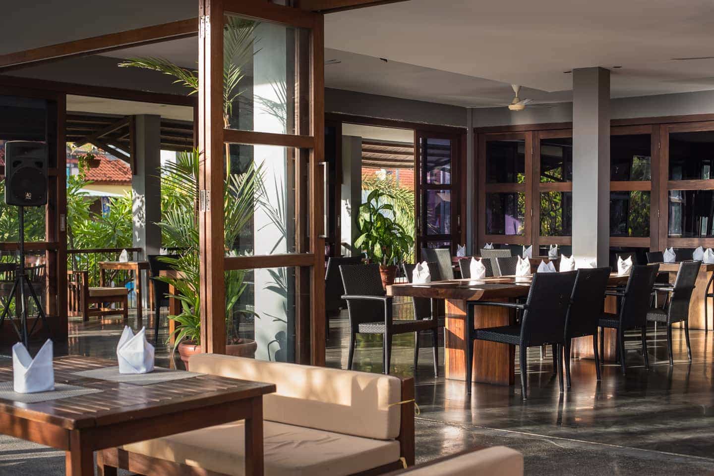 Square Restaurant and Lounge interior photos
